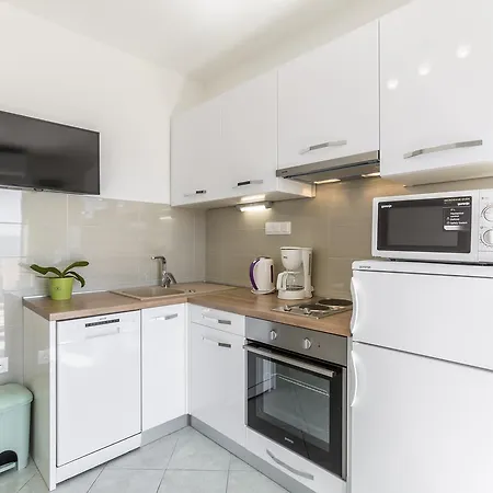 Veselka Apartment