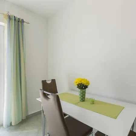 Veselka Apartment